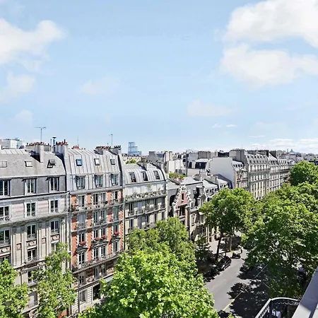 Charm And Light In This Parisian Cocoon For 4 Daire